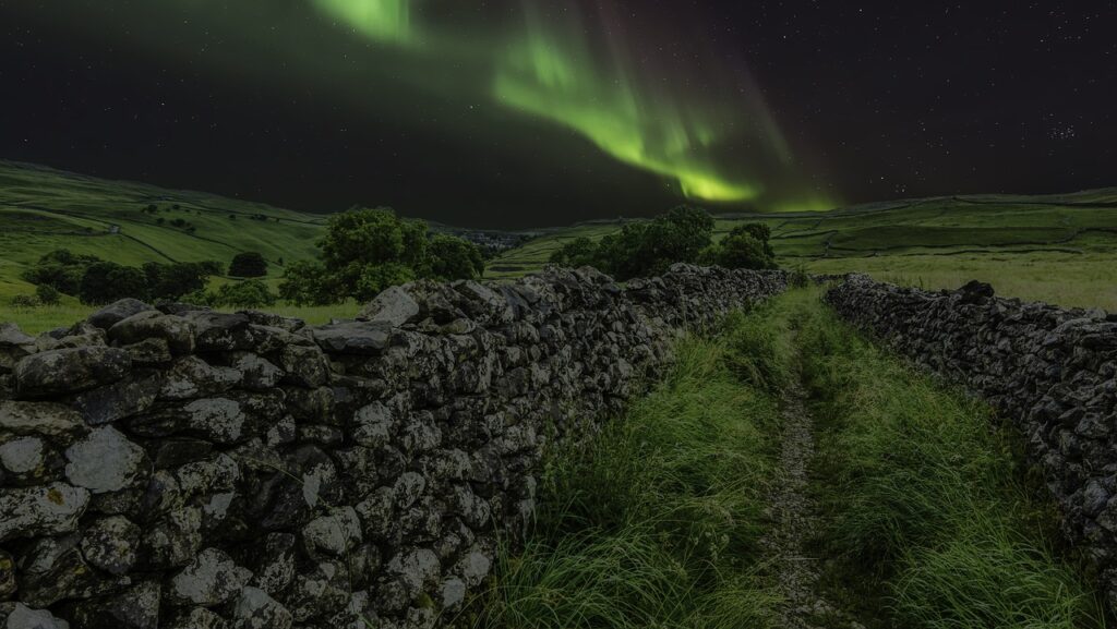 aurora borealis sky