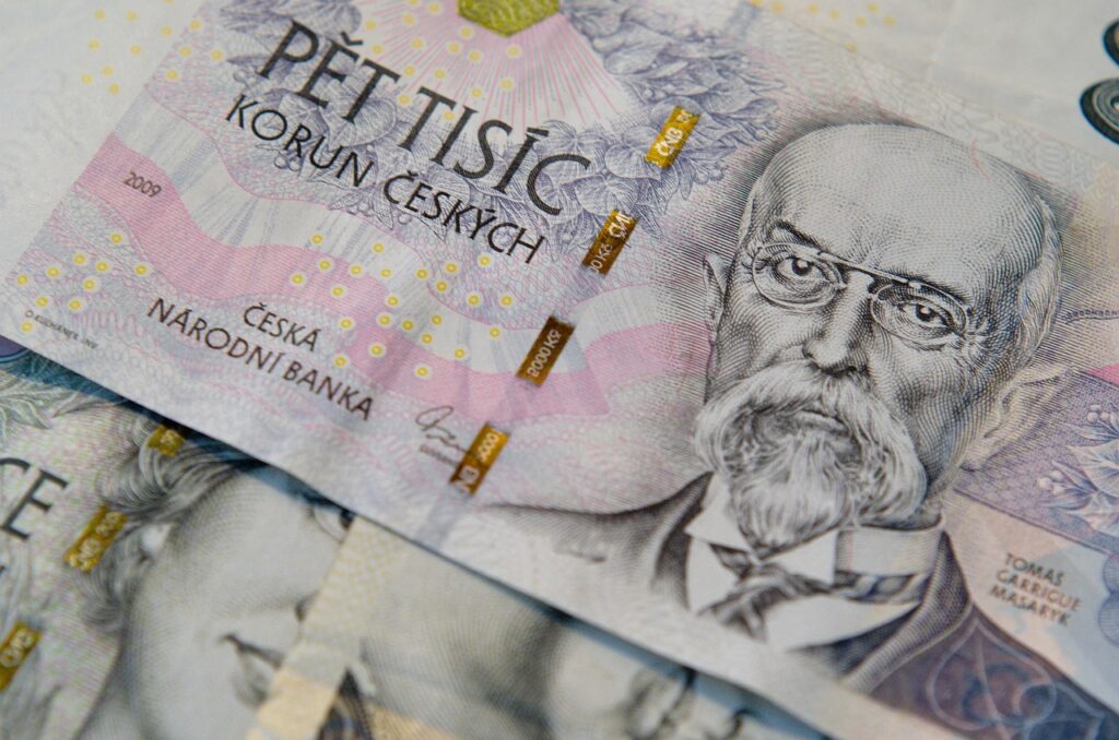 celebrity financial comeback