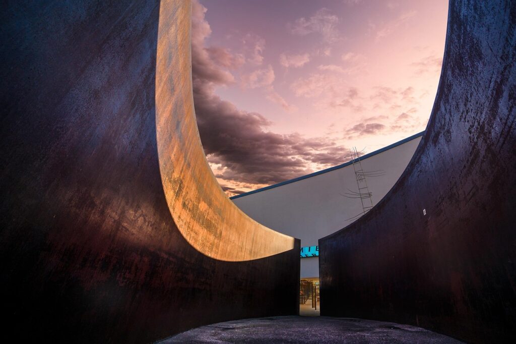 David Sanov sculpture installation