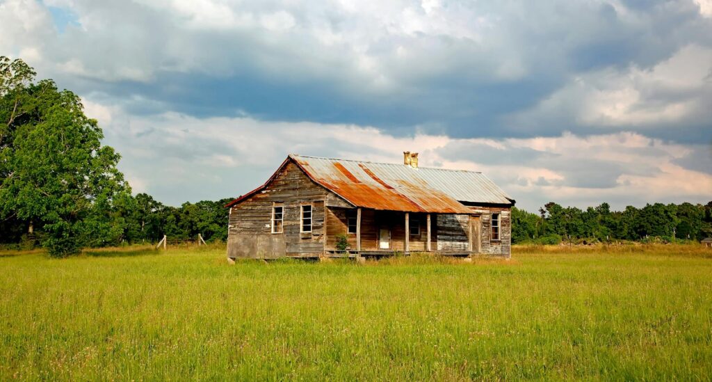 Ed Gein farmhouse exterior