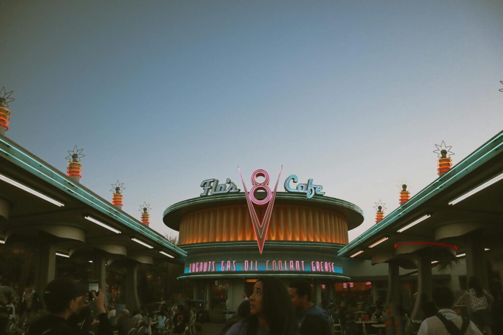 Lysz Flo Ocean art installation