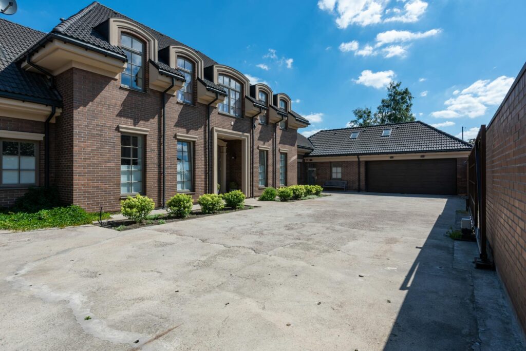 sofoximmo property market