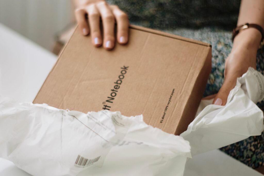 sustainable shipping box
