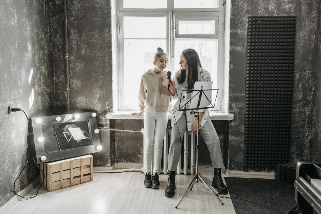 actor vocal training session