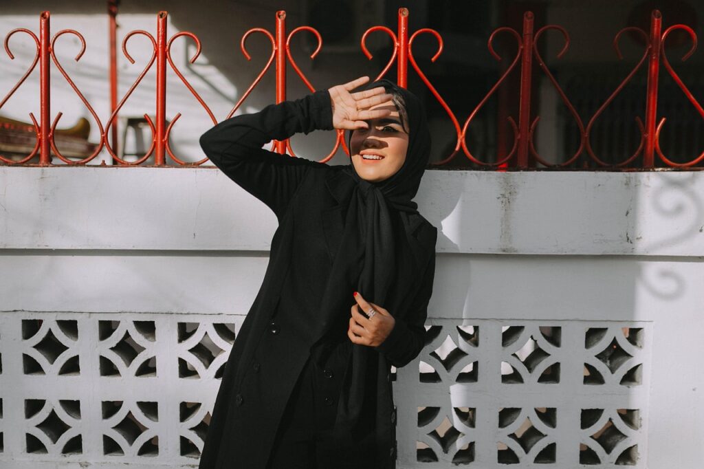 androgynous fashion street style