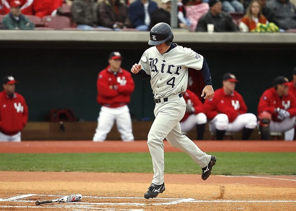 baseball player junior college