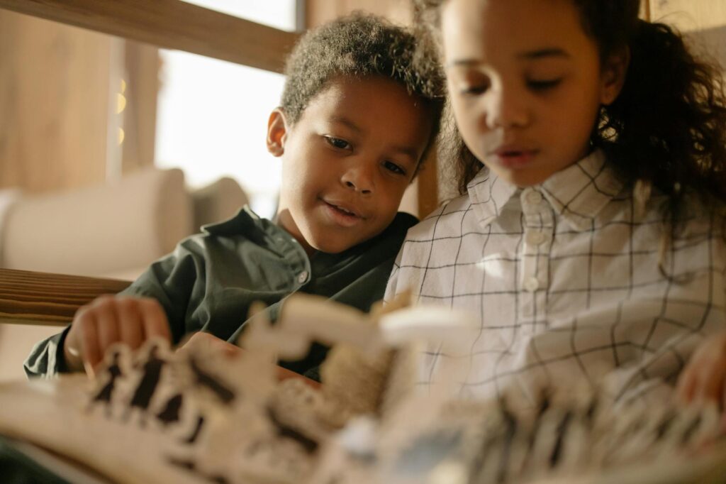 diverse children reading books