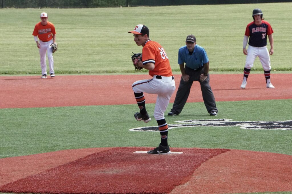 JUCO baseball player hitting
