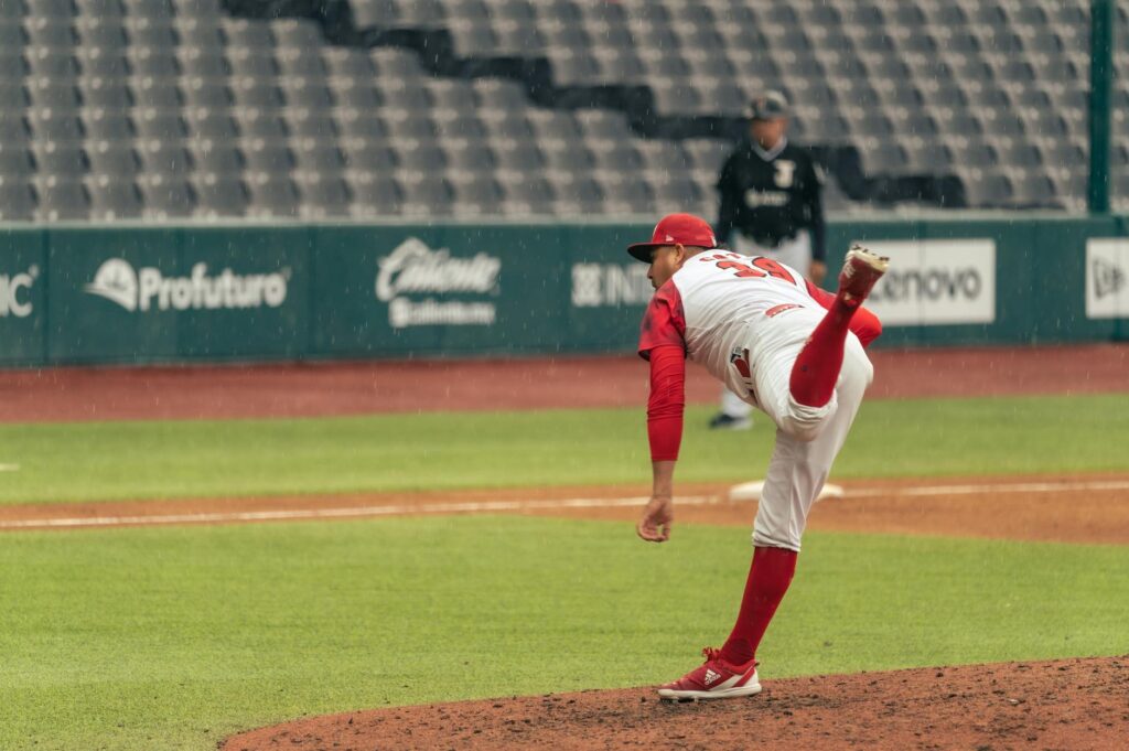 Matt Brash pitching