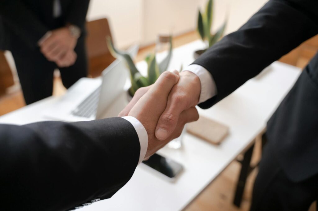 peaceful negotiation hands