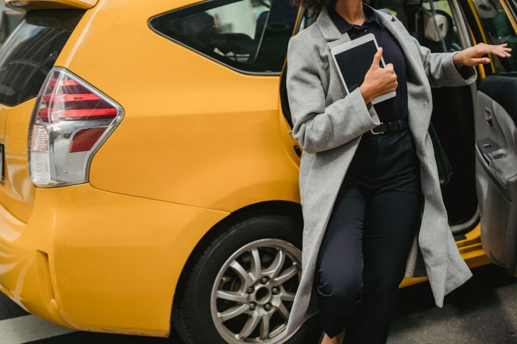 renteaza car sharing platform