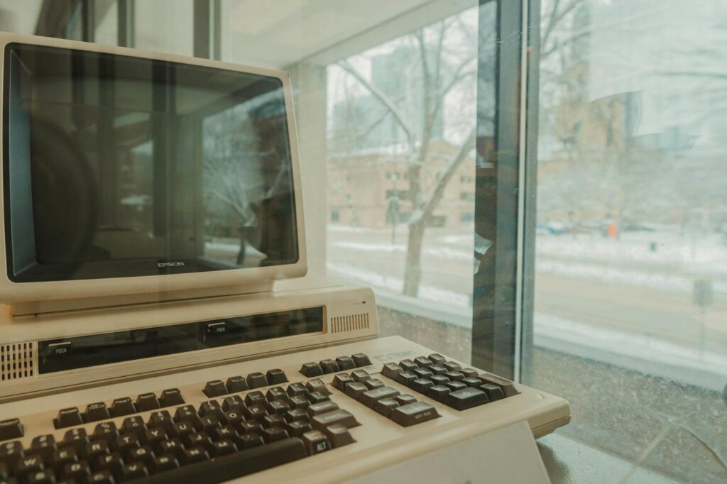 vintage computer terminal usenet