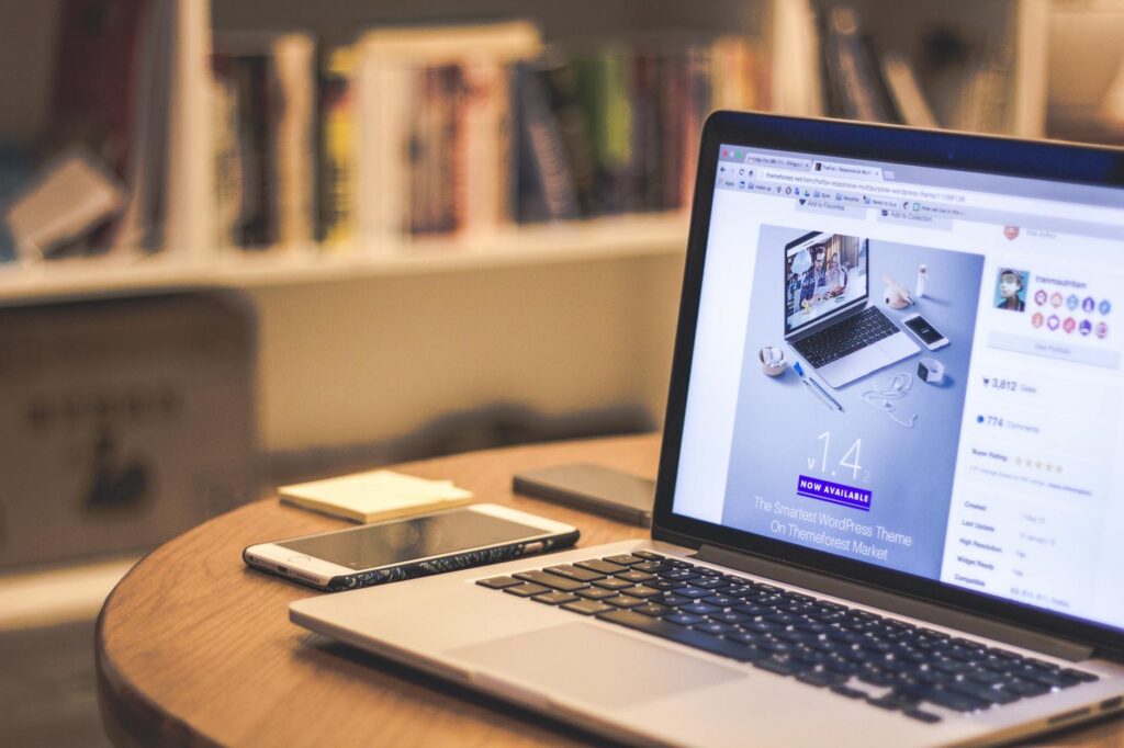WordPress vs Squarespace interface